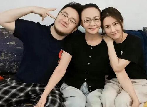 韩国娱乐八卦吃瓜事件,揭秘近期热门八卦事件背后的真相